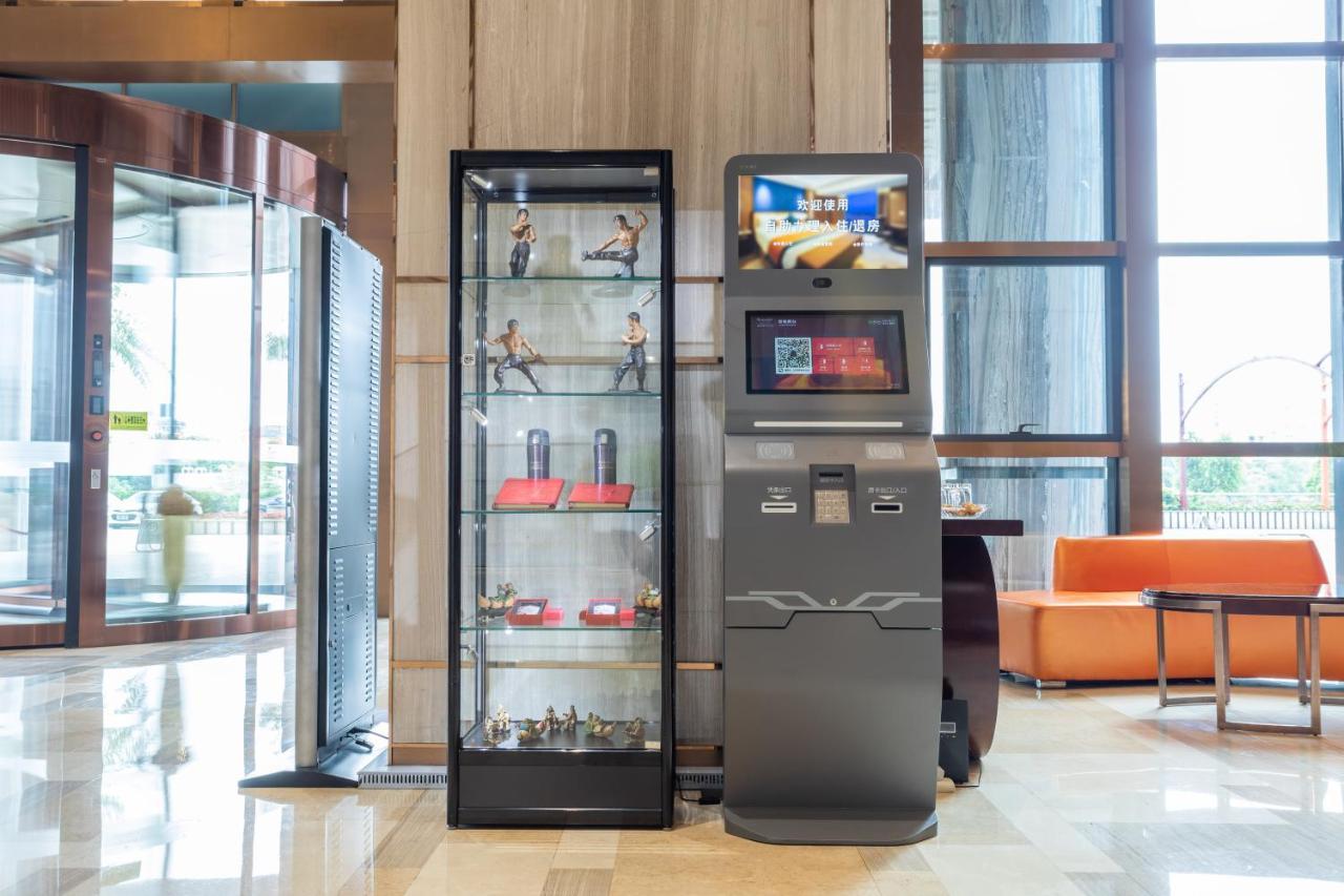 Ramada Foshan Nanhai Exteriör bild