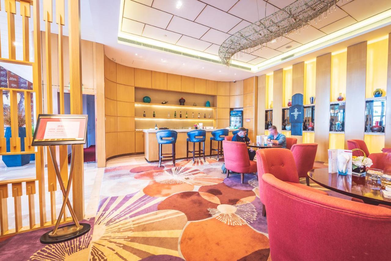 Ramada Foshan Nanhai Exteriör bild