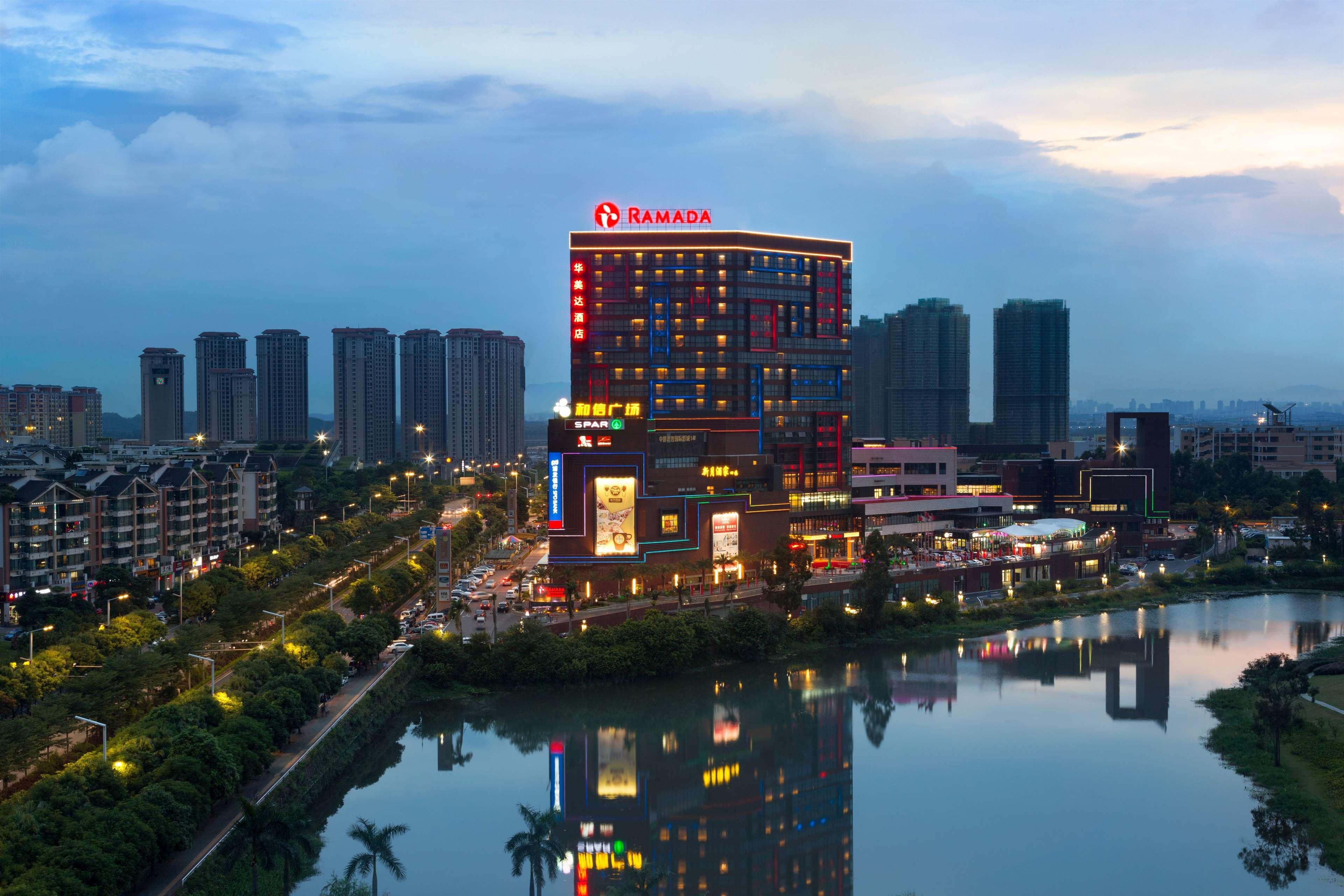 Ramada Foshan Nanhai Exteriör bild